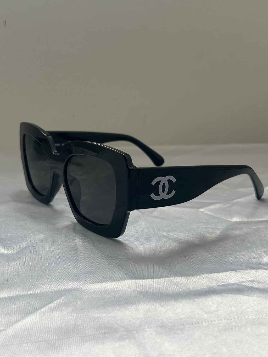 CC Full black sunglasses